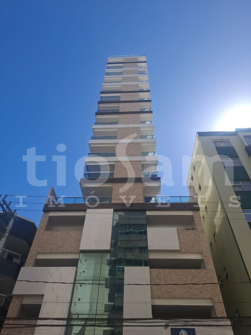 Apartamento dois quartos aluguel anual Praia do Morro Guarapari