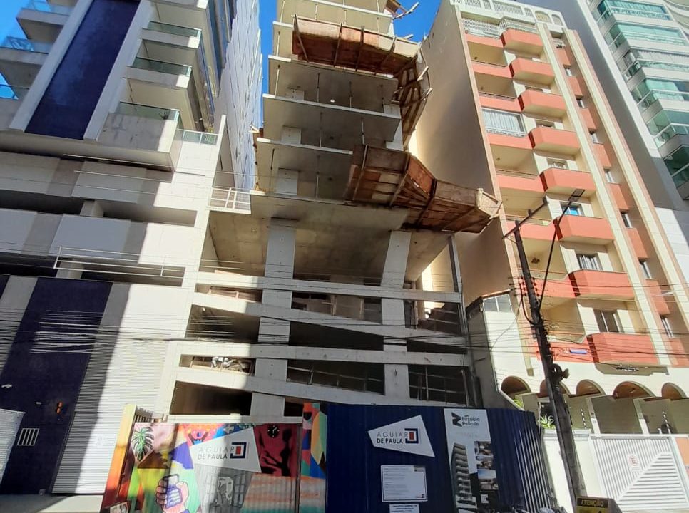 Andamento da obra do edificio Euzebio Pelicao centro de guarapari