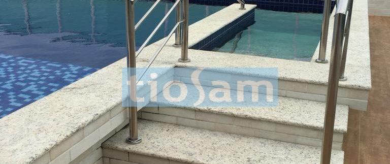 piscina-768x386