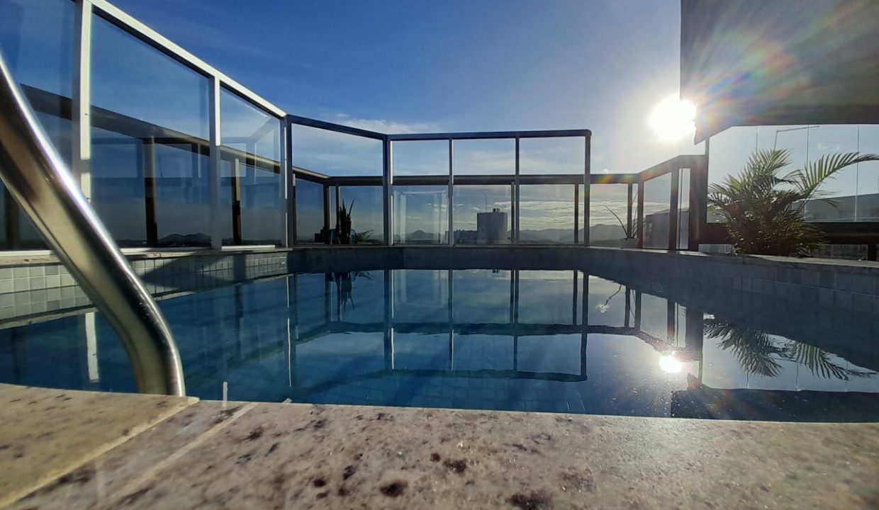 piscina da cobertura Aguas do porto em guarapari