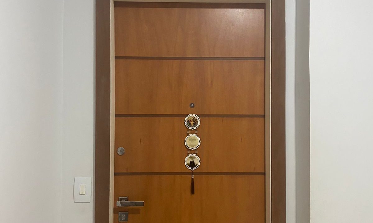 porta-apto-ed-giuseppe-mai-guarapari