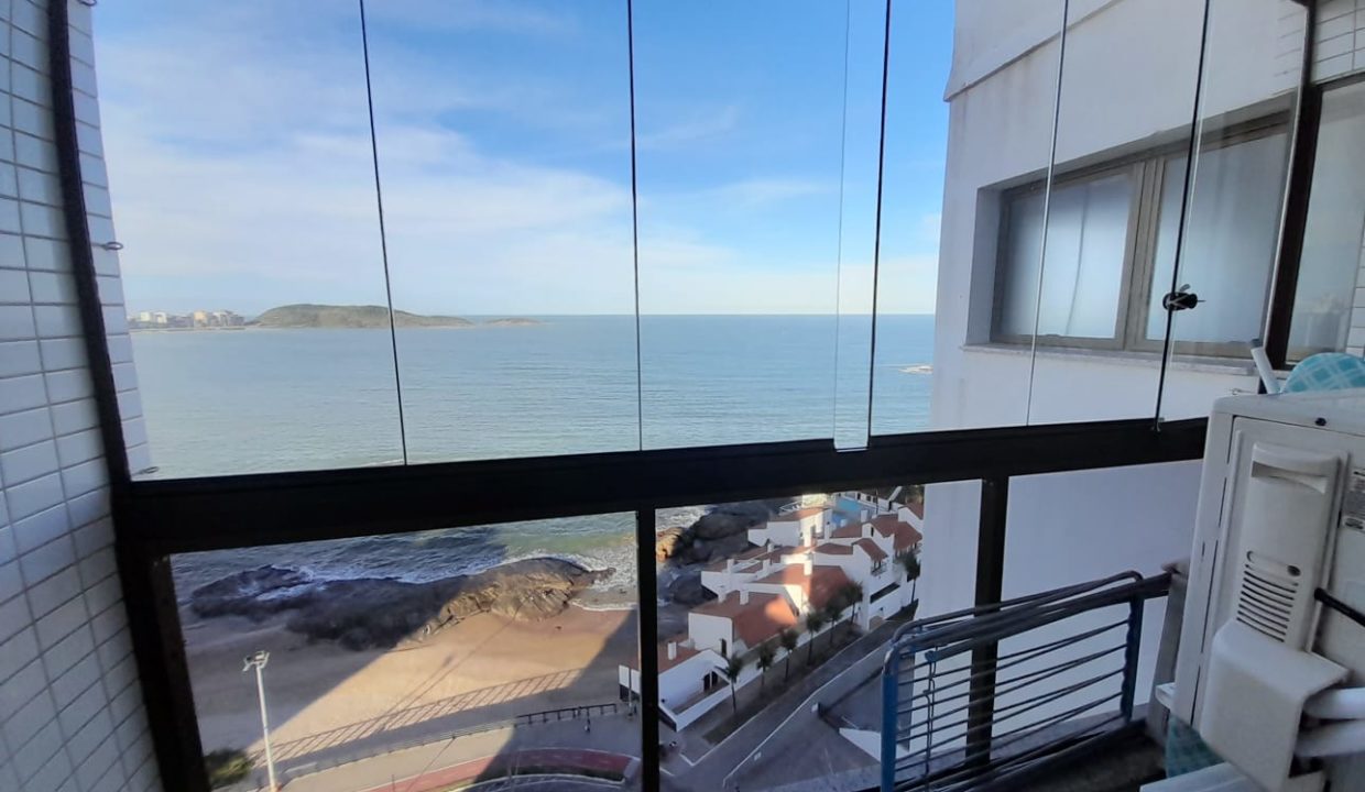 vista da cobertura em direcao a praia do ed aguas do porto em guarapari