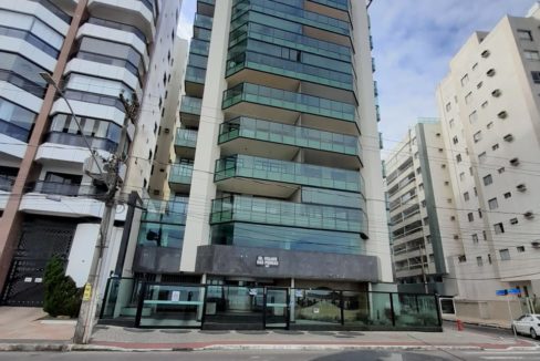 Fachada da cobertura edificio Village das Pedras em Guarapari