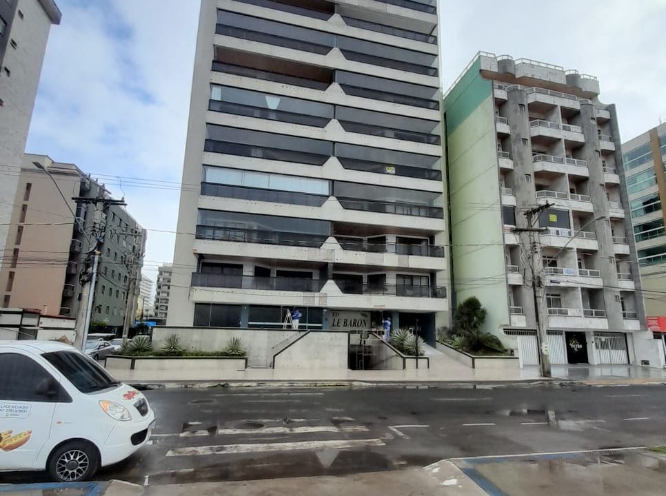 Fachada do edificio Le Baron Praia. do Morro Guarapari