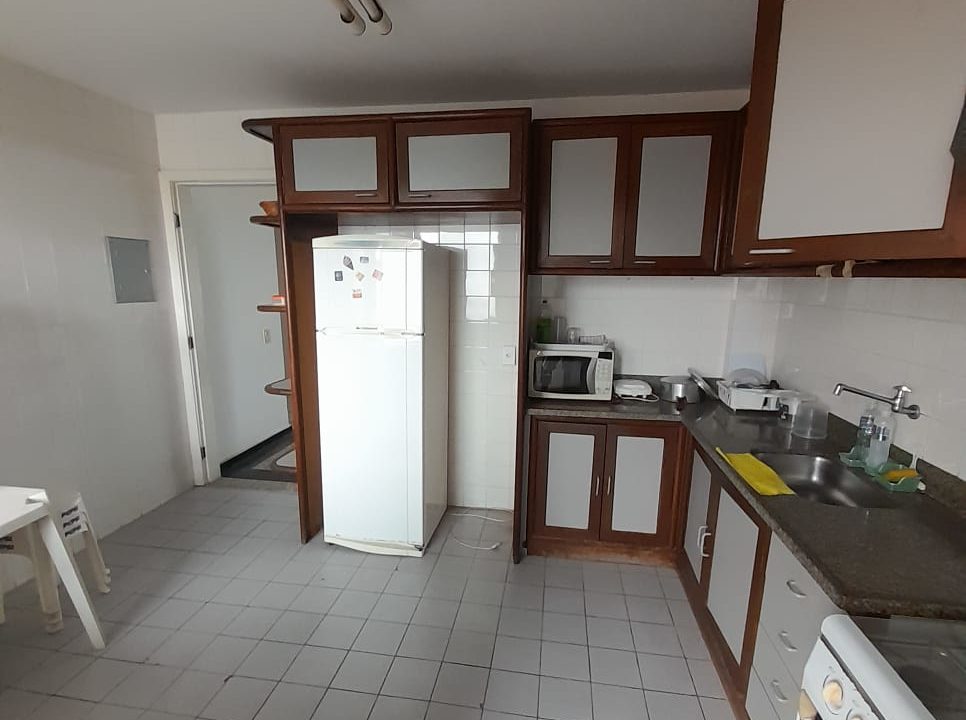 cozinha do apartamento edificio le baron praia do morro guarapari