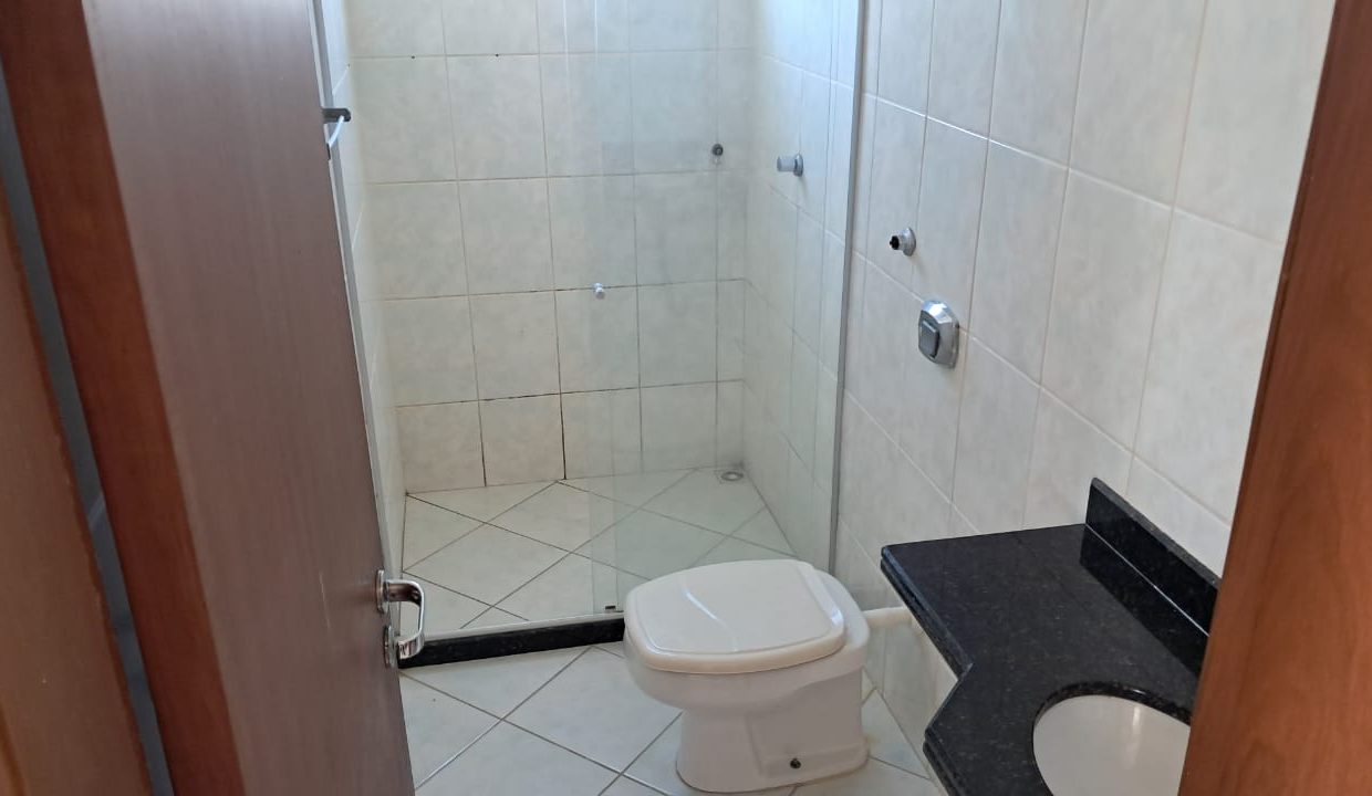 banheiro-apto-av-paris-praia-do-morro-guarapari