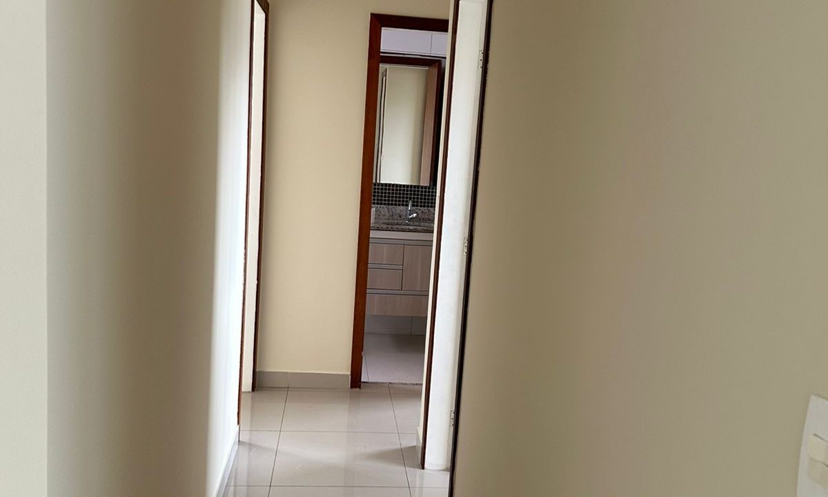 corredor-apto-ed-del-pietro-guarapari.