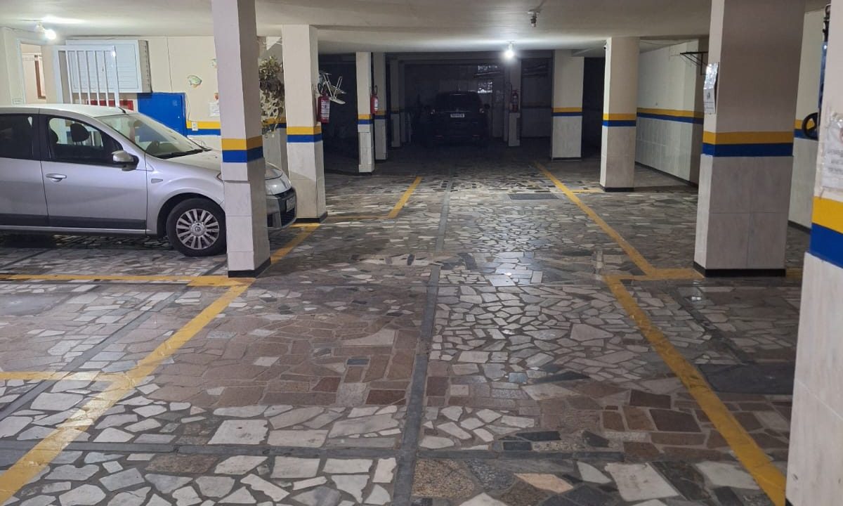 garagem-apto-ed-orly-guarapari