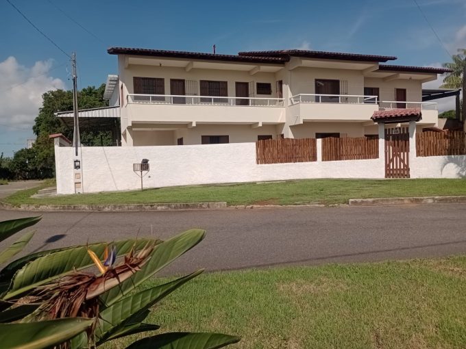 Casa duplex 4 quartos Meaípe Guarapari